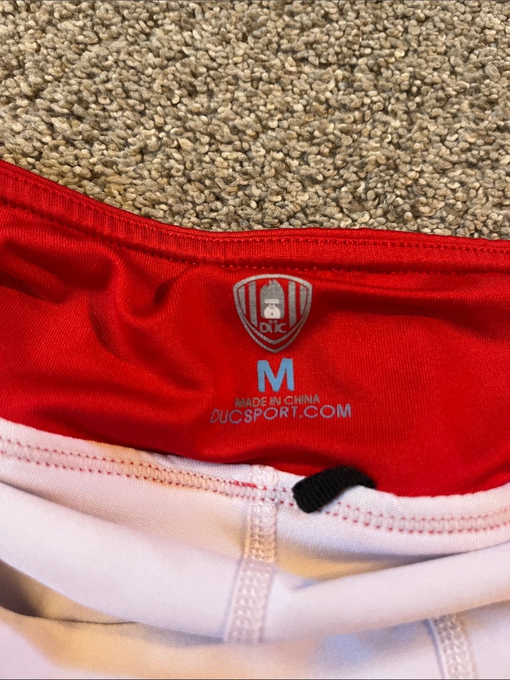 DUC SPORT szM Red White Pleated seat Tennis Skort Left Botton Load Pocket - Picture 4 of 9